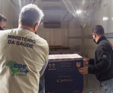 Paraná recebe 234 mil vacinas contra a Covid-19; doses da Pfizer vão para os 399 municípios