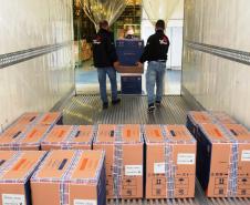 Paraná recebe 234 mil vacinas contra a Covid-19; doses da Pfizer vão para os 399 municípios