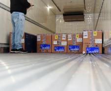 Paraná recebe 234 mil vacinas contra a Covid-19; doses da Pfizer vão para os 399 municípios