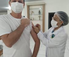 Campanha “De domingo a domingo” registra mais de 952 mil doses aplicadas aos finais de semana no Paraná