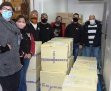 Paraná recebe 548 mil vacinas contra a Covid-19 para continuar campanha de imunização