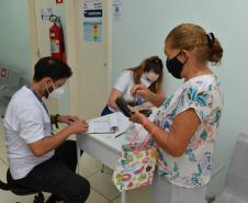 Mais de 1 milhão de pessoas foram vacinadas contra a Covid-19 aos finais de semana no Paraná