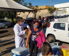 Mais de 1 milhão de pessoas foram vacinadas contra a Covid-19 aos finais de semana no Paraná