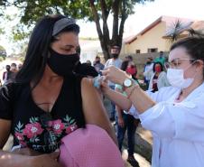 Três em cada quatro municípios vacinam a faixa dos 40 anos; 67 já venceram essa barreira