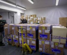 Paraná recebe 173,1 mil doses contra a Covid-19, todas para população em geral