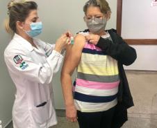 Vacinação contra a Covid-19 bate recorde no final de semana; mais de 122,3 mil doses foram aplicadas