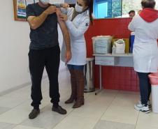 Vacinação contra a Covid-19 bate recorde no final de semana; mais de 122,3 mil doses foram aplicadas