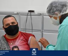 Vacinação contra a Covid-19 bate recorde no final de semana; mais de 122,3 mil doses foram aplicadas
