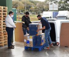 Paraná recebe novas doses e distribui mais 158,6 mil vacinas contra a Covid-19; confira o quantitativo por regional