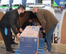 Mais 240,9 mil vacinas contra a Covid-19 chegam ao Paraná