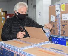 Mais 240,9 mil vacinas contra a Covid-19 chegam ao Paraná