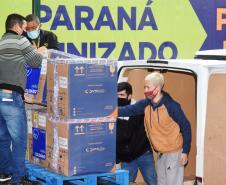 Paraná recebe 127,5 mil vacinas contra a Covid-19