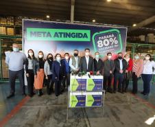 Paraná alcança 80,6% da população adulta vacinada com duas semanas de antecedência