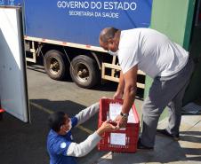 Estado distribui 445.388 vacinas contra a Covid-19 e 49.750 medicamentos para intubação; veja divisão