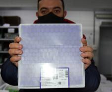 Chegam ao Paraná 107.640 doses de imunizante da Pfizer contra Covid-19 
