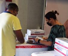  Paraná distribui nesta segunda-feira 223.268 doses de vacinas contra a Covid-19