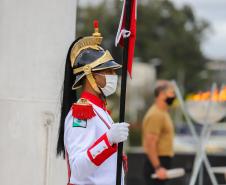 Governo do Estado homenageia profissionais da saúde em cerimônia da Semana da Pátria