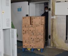 Mais 187 mil doses chegaram ao Paraná neste sábado