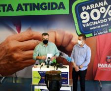 Paraná recebe mais 303 mil vacinas contra a Covid-19 para primeira dose