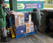 Imunizantes que chegaram nesta quinta ao Paraná serão usados para completar esquema vacinal