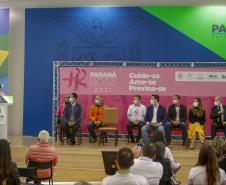Campanha Paraná Rosa une Estado e municípios para reforçar prevenção ao câncer de mama e colo de útero