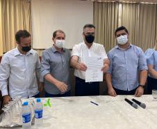 Secretário visita hospital e assina contrato de R$ 15,3 milhões para prestação de serviços em Assis Chateaubriand
