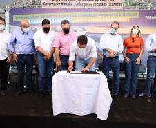 Governo entrega 37 carros para a Saúde da Região de Cornélio Procópio
