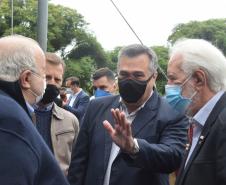 Governador entrega 40 carros para reforçar atendimento da Saúde em Curitiba