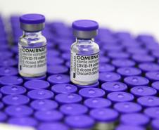 Mais 170 mil vacinas contra a Covid-19 para adolescentes chegam ao Paraná
