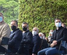 Governador entrega 40 carros para reforçar atendimento da Saúde em Curitiba