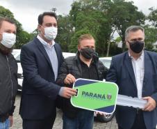 Governador entrega 40 carros para reforçar atendimento da Saúde em Curitiba