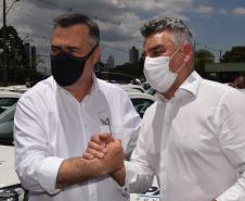 Saúde entrega 108 veículos para a Região Metropolitana