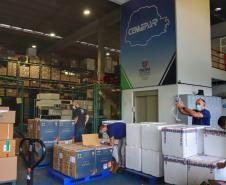 Paraná recebe 278 mil vacinas contra a Covid-19 para adolescentes, segunda dose e municípios de fronteira 