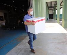 Saúde distribui 79,3 mil vacinas contra a Covid-19 e reforça imunização no Paraná neste fim de ano