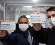 A Secretaria de Estado da Saúde (Sesa) recebeu nesta quarta-feira (8) mais 240.548 vacinas contra a Covid-19.