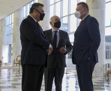 Saúde recebe doação de camas hospitalares de empresa tcheca