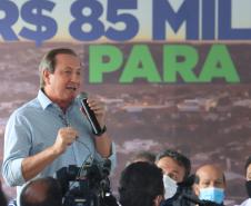 Com entrega de carros, Estado libera R$ 13 milhões para saúde da região de Apucarana