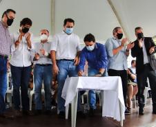 Com entrega de carros, Estado libera R$ 13 milhões para saúde da região de Apucarana