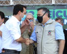 Governador entrega 42 caminhonetes para reforçar trabalho de vigilância ambiental