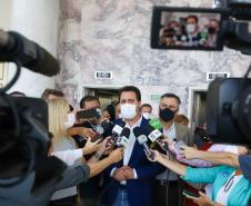 Investimento recorde na saúde pública do Paraná prevê mais de 300 obras e 744 novos veículos