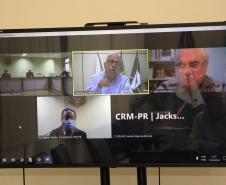 Sesa debate ações com o Conselho Regional de Medicina do Paraná