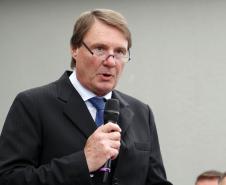 Governador em exercício participa da inauguração de novo complexo médico de Colombo
