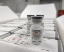 Paraná recebe terceira remessa de vacinas bivalentes contra a Covid-19