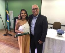 Escola de Saúde Publica forma oito novos profissionais em enfermagem obstétrica e multiprofissional em Saúde Mental