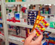 Governo do Paraná isenta ICMS de 87 medicamentos usados em tratamentos de câncer