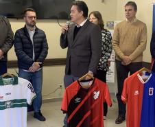 Com apoio dos três clubes de Curitiba, campanha incentiva população a doar sangue