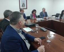 Paraná debate piso da enfermagem com Ministério da Saúde