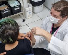 Mais de 500 doses da vacina contra meningite foram aplicadas no fim de semana no Oeste