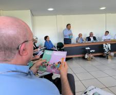 Saúde destaca importância da vacinação em encontro com bispos do Paraná