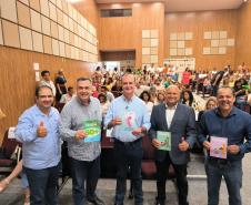 Saúde apresenta cadernetas de idosos, gestantes e crianças para cidades do Norte e Noroeste
